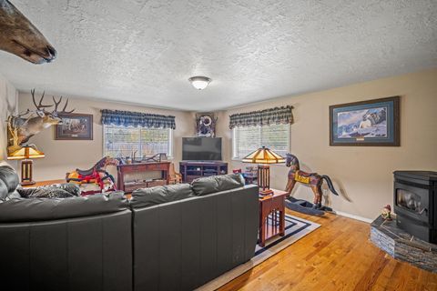 Tiny photo for 16255 Paulina View Road, La Pine, OR 97739 (MLS # 220210933)