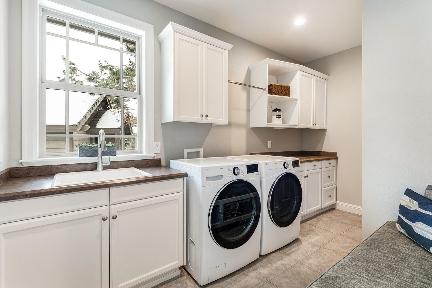 Broken Top - Residential