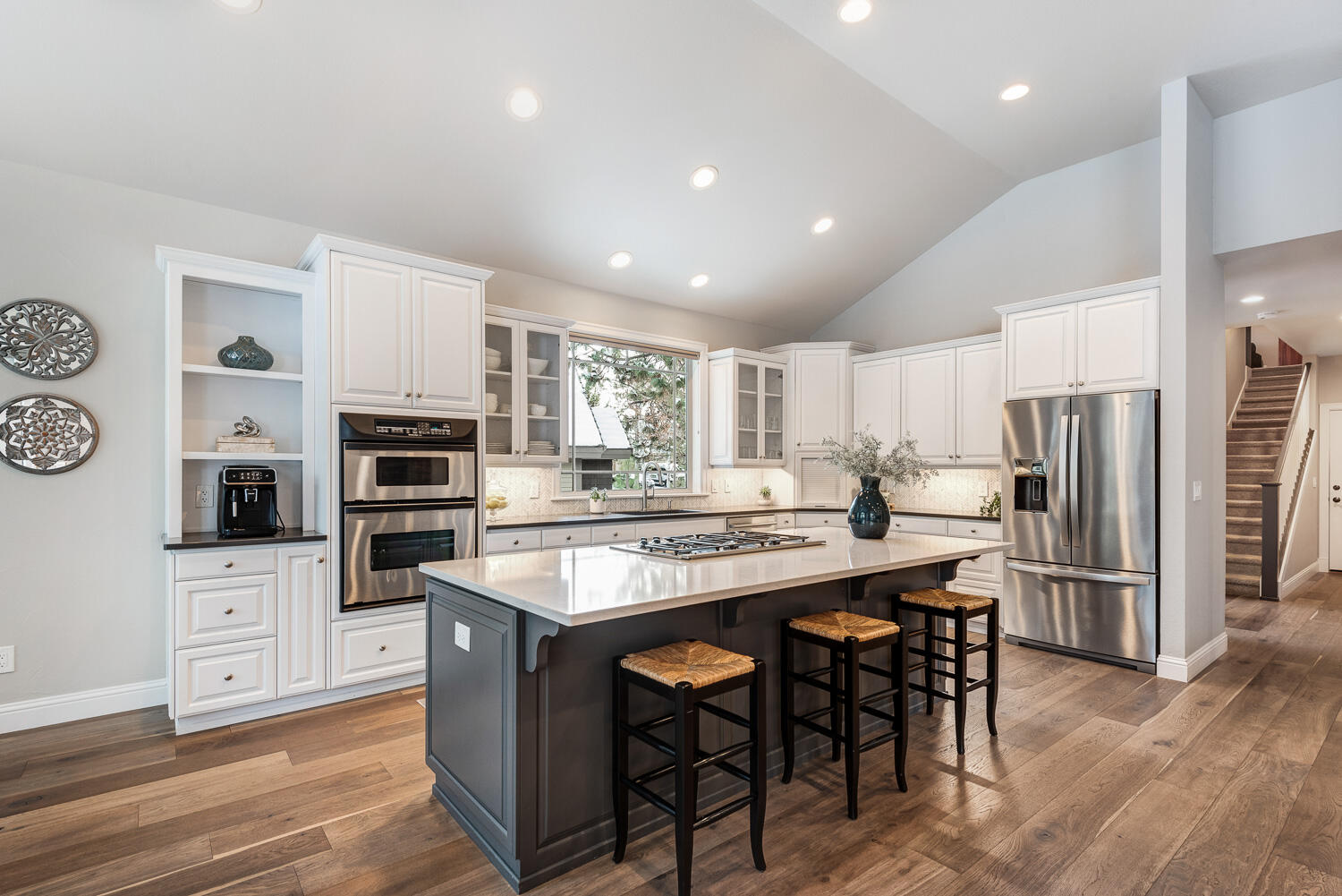 Broken Top - Residential