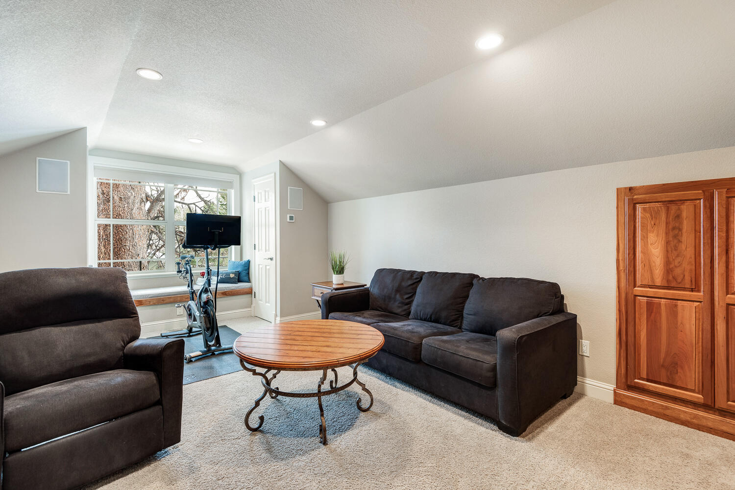 Broken Top - Residential