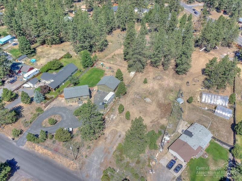 Deschutes RiverWoods - Land