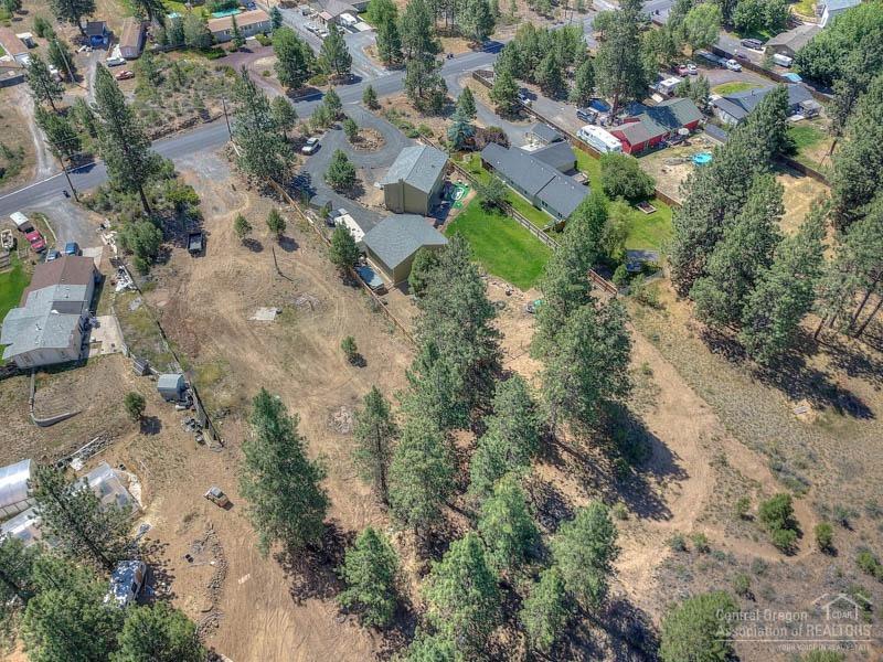 Deschutes RiverWoods - Land