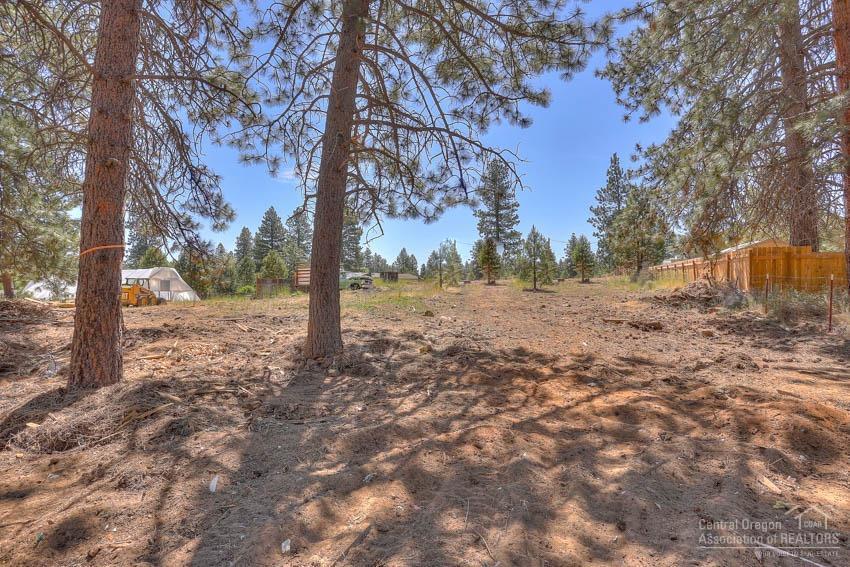 Deschutes RiverWoods - Land