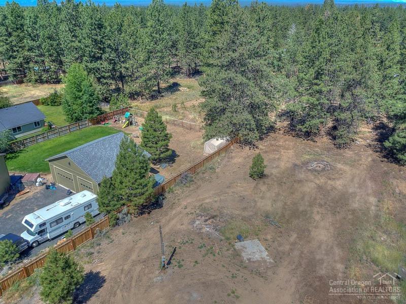 Deschutes RiverWoods - Land