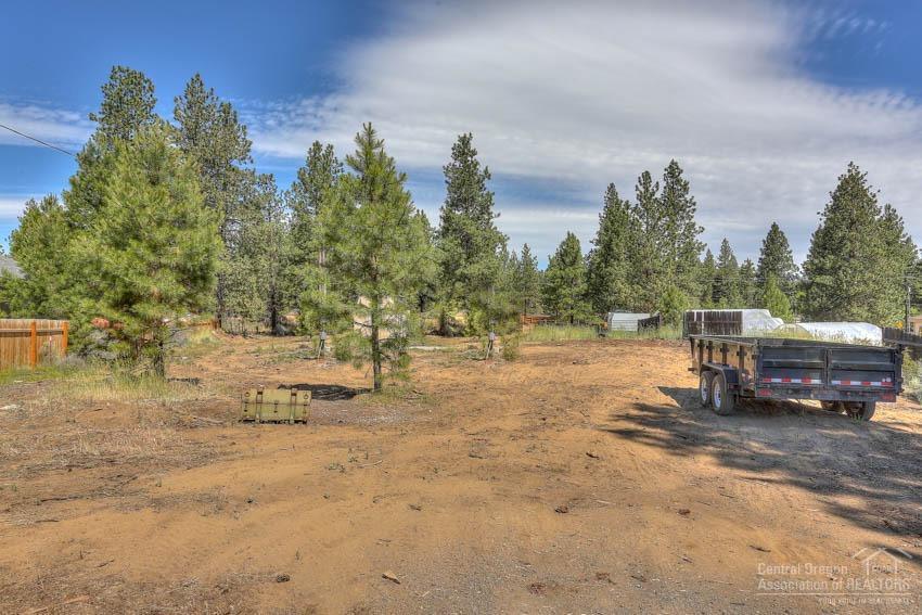 Deschutes RiverWoods - Land