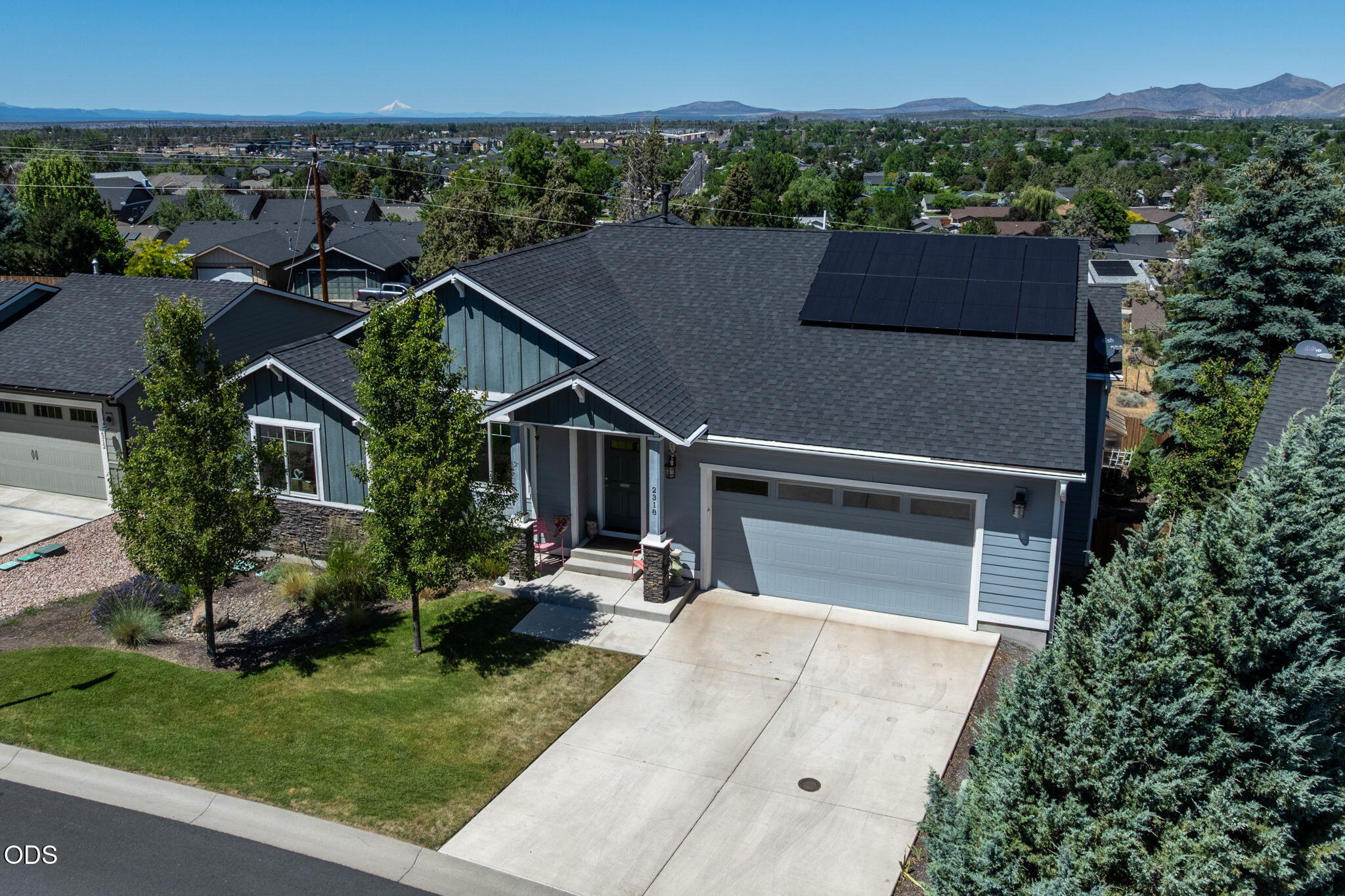 2318 SW Valleyview Drive