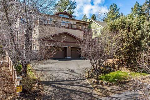 Tiny photo for 3130 NW Colonial Drive, Bend, OR 97703 (MLS # 220217067)