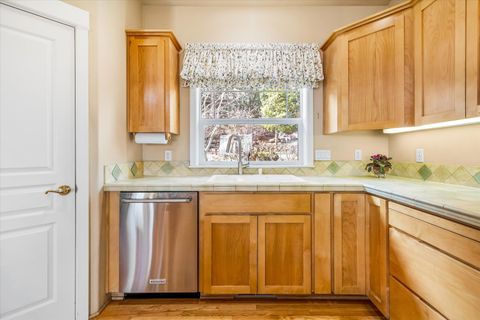 Tiny photo for 3130 NW Colonial Drive, Bend, OR 97703 (MLS # 220217067)