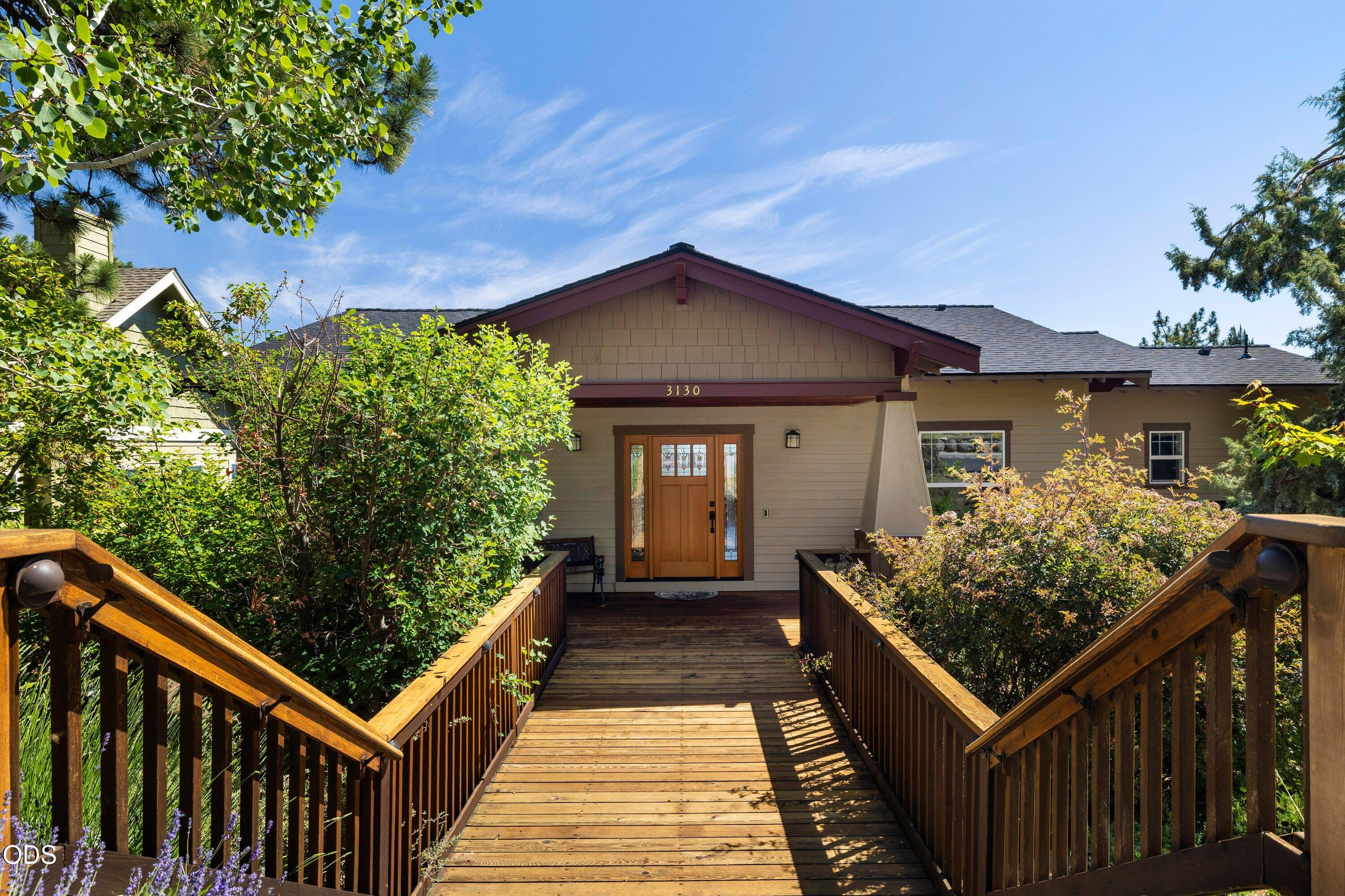 3130 NW Colonial Drive