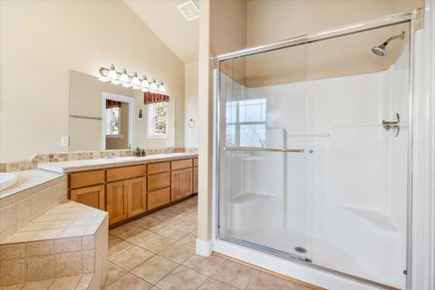 Tiny photo for 3130 NW Colonial Drive, Bend, OR 97703 (MLS # 220217067)