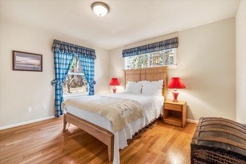 Tiny photo for 3130 NW Colonial Drive, Bend, OR 97703 (MLS # 220217067)