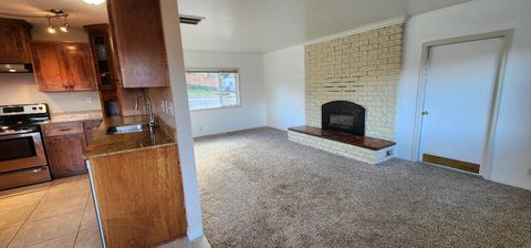 Tiny photo for 2381 Brentwood Street, Medford, OR 97504 (MLS # 220213077)