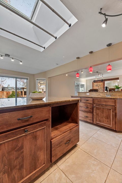 Tiny photo for 2381 Brentwood Street, Medford, OR 97504 (MLS # 220213077)