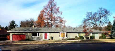 Tiny photo for 2381 Brentwood Street, Medford, OR 97504 (MLS # 220213077)