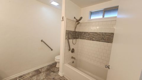 Tiny photo for 2381 Brentwood Street, Medford, OR 97504 (MLS # 220213077)