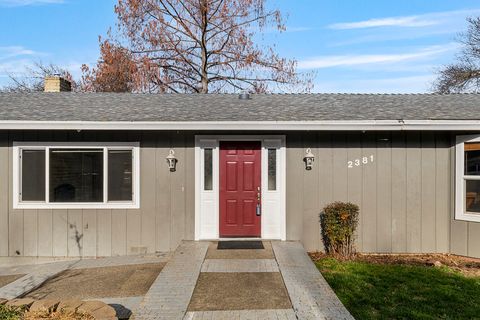 Tiny photo for 2381 Brentwood Street, Medford, OR 97504 (MLS # 220213077)