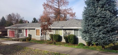 Tiny photo for 2381 Brentwood Street, Medford, OR 97504 (MLS # 220213077)