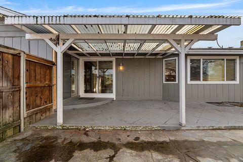 Tiny photo for 2381 Brentwood Street, Medford, OR 97504 (MLS # 220213077)