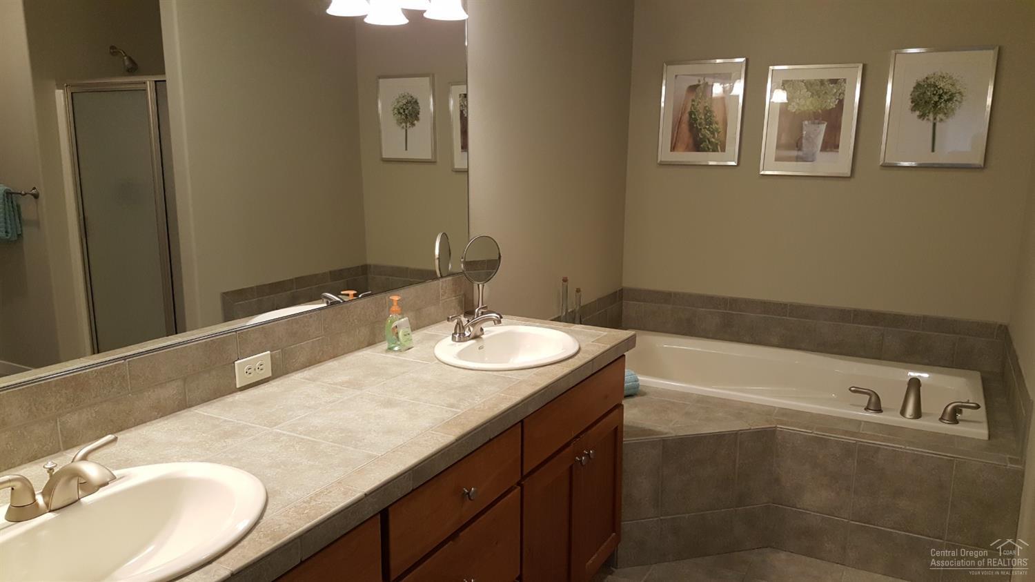 Eagle Crest - Residential