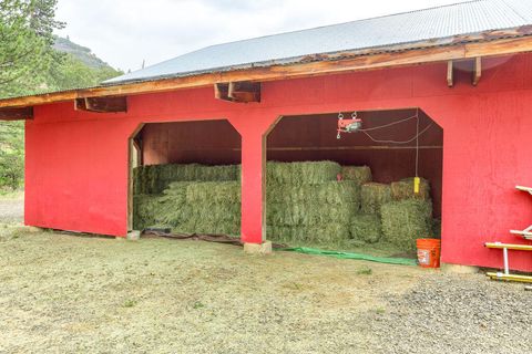Tiny photo for 2245 Colestin Road, Ashland, OR 97520 (MLS # 220220182)