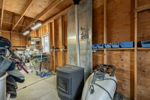 Tiny photo for 2245 Colestin Road, Ashland, OR 97520 (MLS # 220220182)