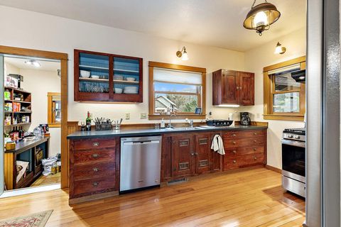 Tiny photo for 2245 Colestin Road, Ashland, OR 97520 (MLS # 220220182)