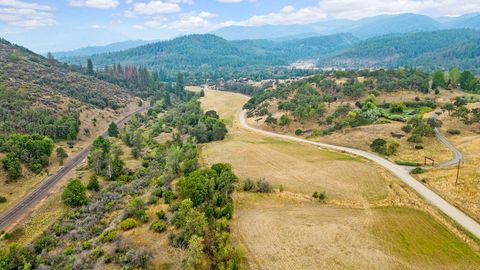 Tiny photo for 2245 Colestin Road, Ashland, OR 97520 (MLS # 220220182)