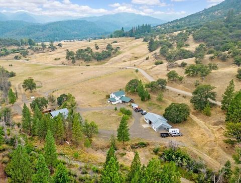 Photo of 2245 Colestin Road, Ashland, OR 97520 (MLS # 220220182)