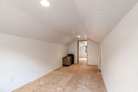 Tiny photo for 2245 Colestin Road, Ashland, OR 97520 (MLS # 220220182)