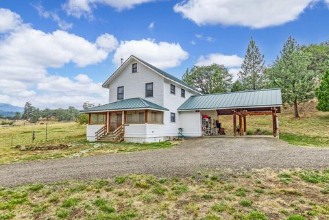 Tiny photo for 2245 Colestin Road, Ashland, OR 97520 (MLS # 220220182)