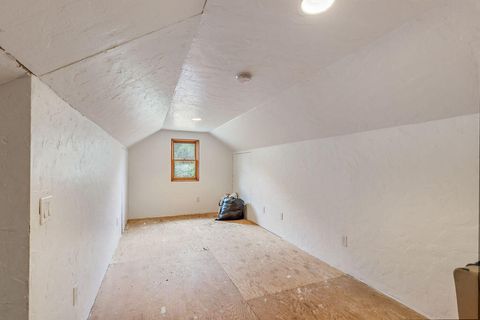 Tiny photo for 2245 Colestin Road, Ashland, OR 97520 (MLS # 220220182)