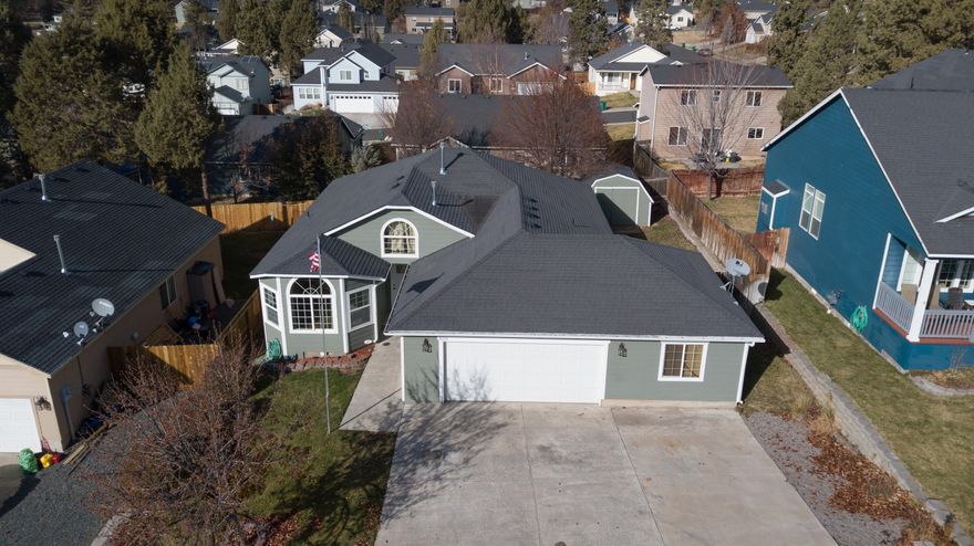 Great floorplan in Southview. Has vaulted living room with view of Mt Shasta. 3 bedrooms, 2 bath with living room and large gathering area off of kitchen. Detached shed with power. Additional room off garage for shop or finish to suit. Additional room shows wear from use. Defect in front room carpet has been that way for 2 owners and has been under couch. Nice home ready for new owner.