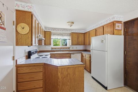 Tiny photo for 103 Brookside Court, Rogue River, OR 97537 (MLS # 220224526)