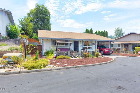Tiny photo for 103 Brookside Court, Rogue River, OR 97537 (MLS # 220224526)