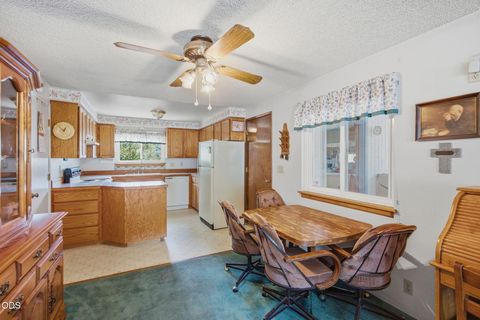 Tiny photo for 103 Brookside Court, Rogue River, OR 97537 (MLS # 220224526)