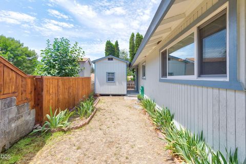 Tiny photo for 103 Brookside Court, Rogue River, OR 97537 (MLS # 220224526)