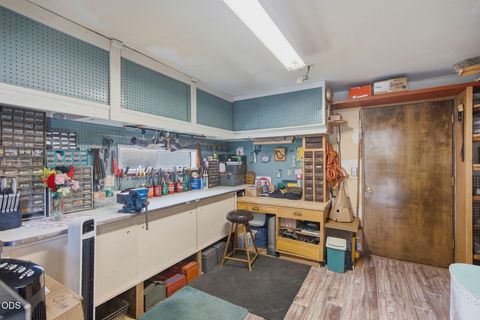Tiny photo for 103 Brookside Court, Rogue River, OR 97537 (MLS # 220224526)
