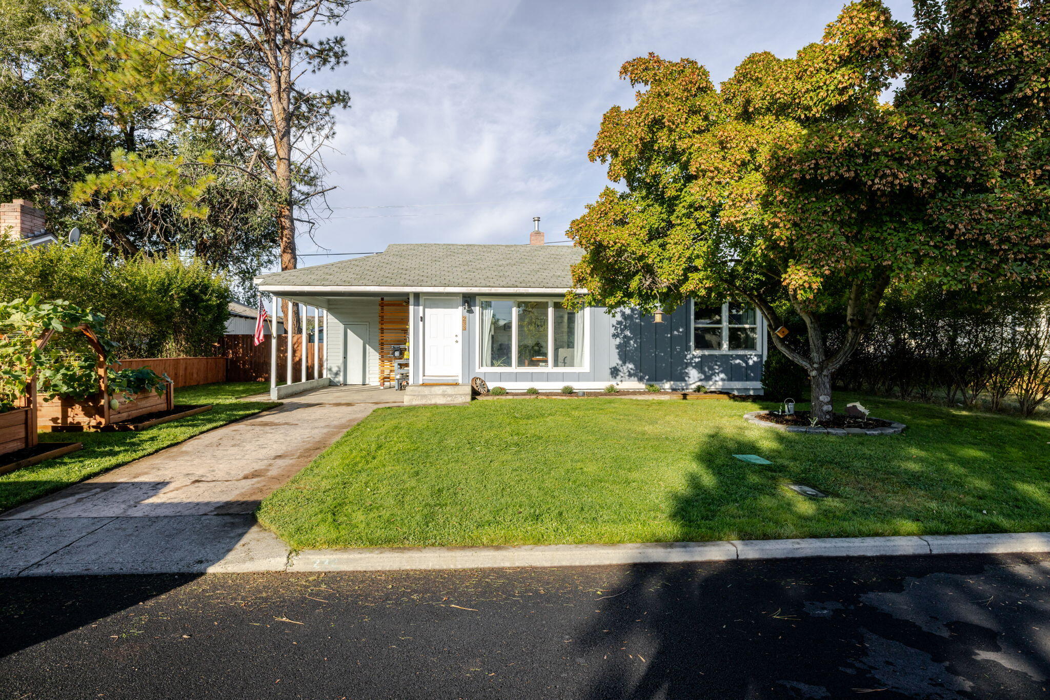 233 SW Ewen Street