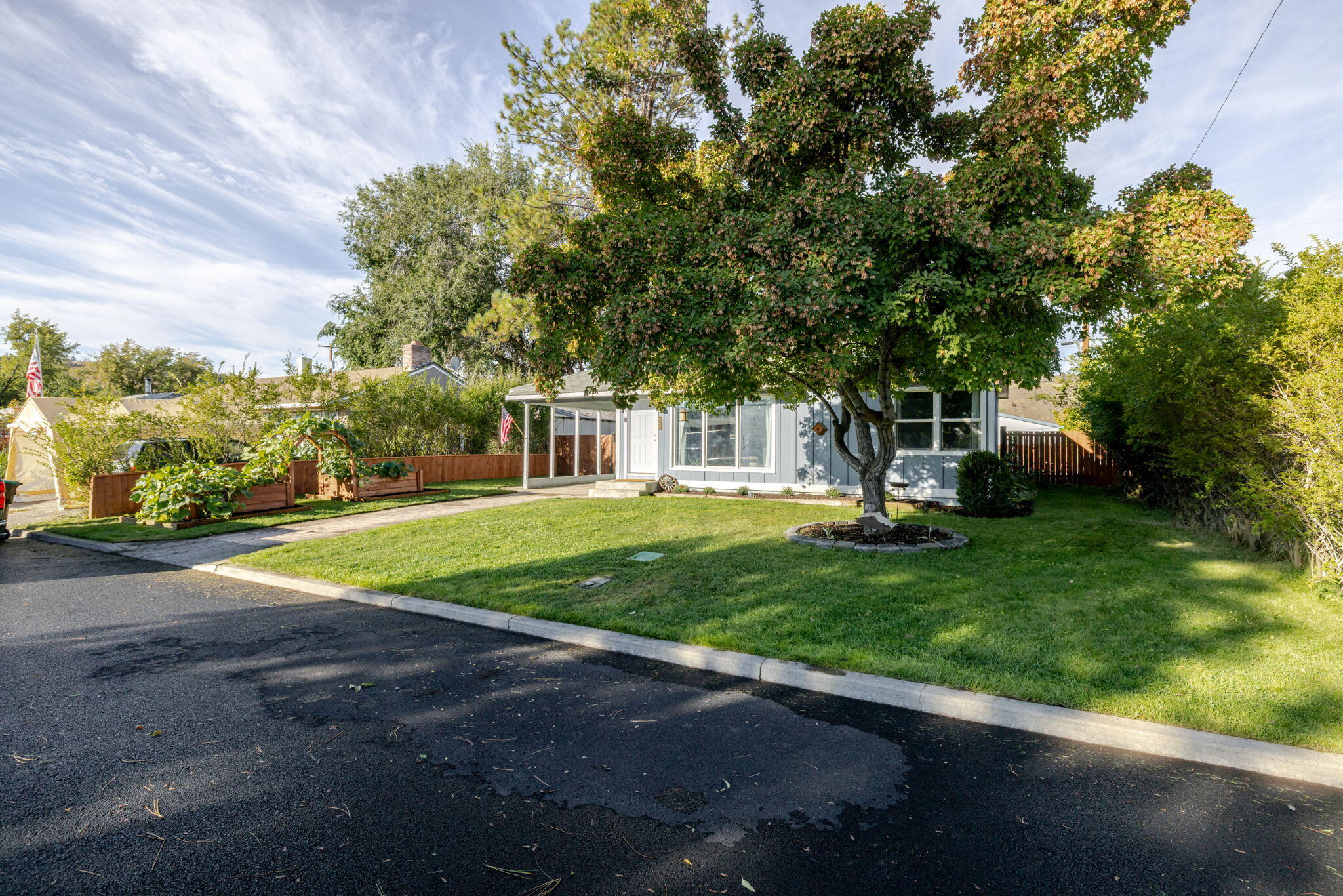 233 SW Ewen Street