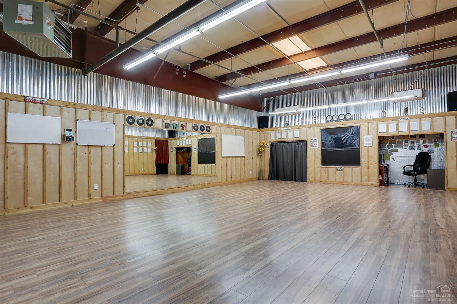 Brinson Ind Park - Commercial Sale