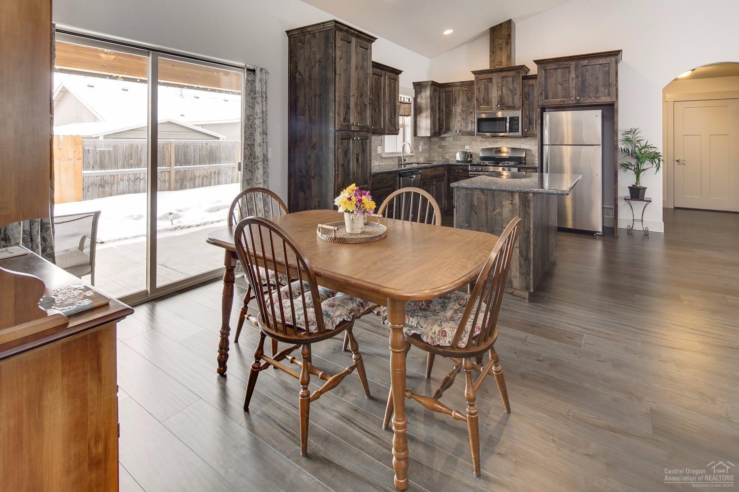 Poco Bella - Residential