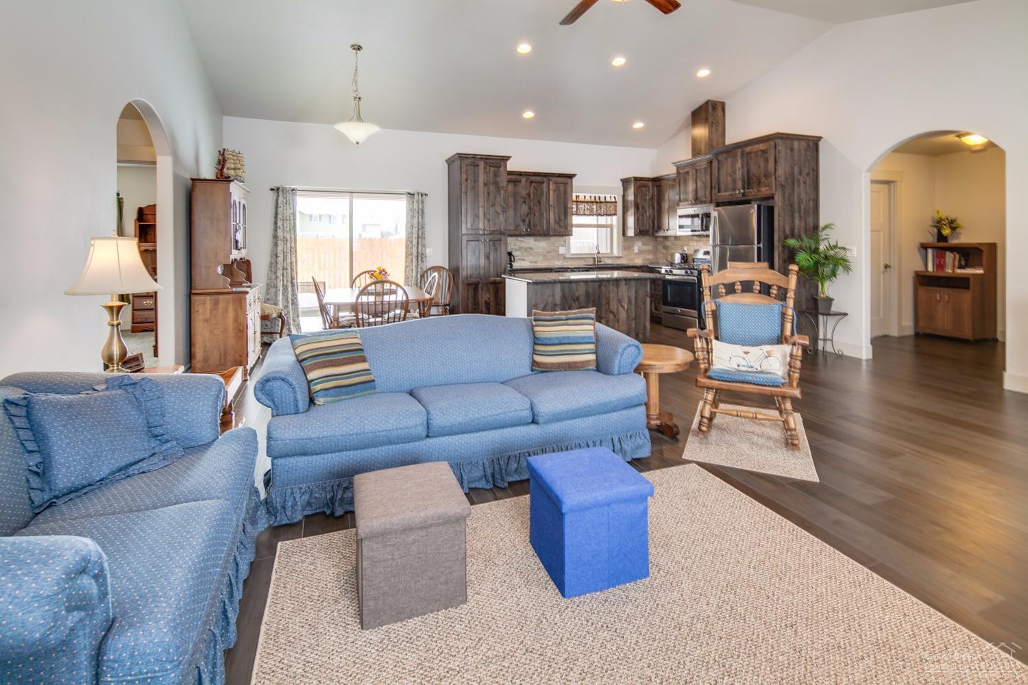 Poco Bella - Residential