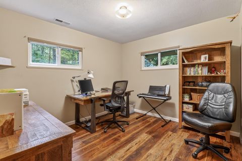Tiny photo for 244 Riessen Road, Grants Pass, OR 97526 (MLS # 220217183)