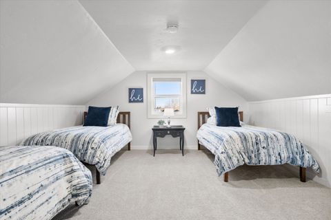 Tiny photo for 533 SW 4th Street, Redmond, OR 97756 (MLS # 220212555)