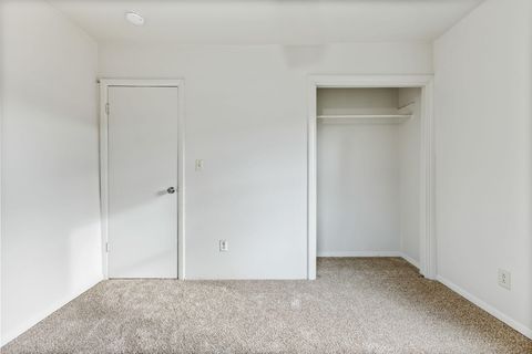 Tiny photo for 1141 SE Lewis Street, Dallas, OR 97338 (MLS # 220212998)