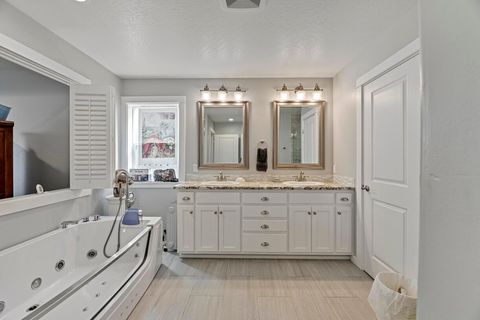 Tiny photo for 243 Retirement Lane, Cave Junction, OR 97523 (MLS # 220211634)