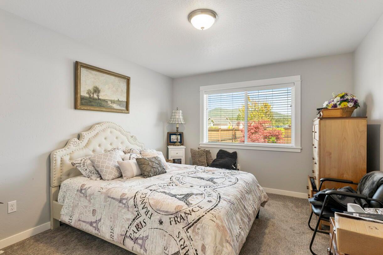 Pomeroy Park - Residential