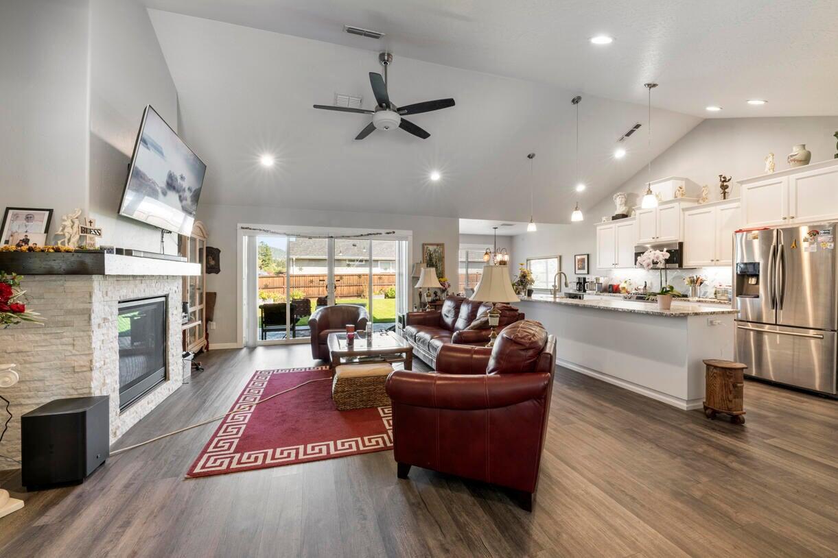 Pomeroy Park - Residential