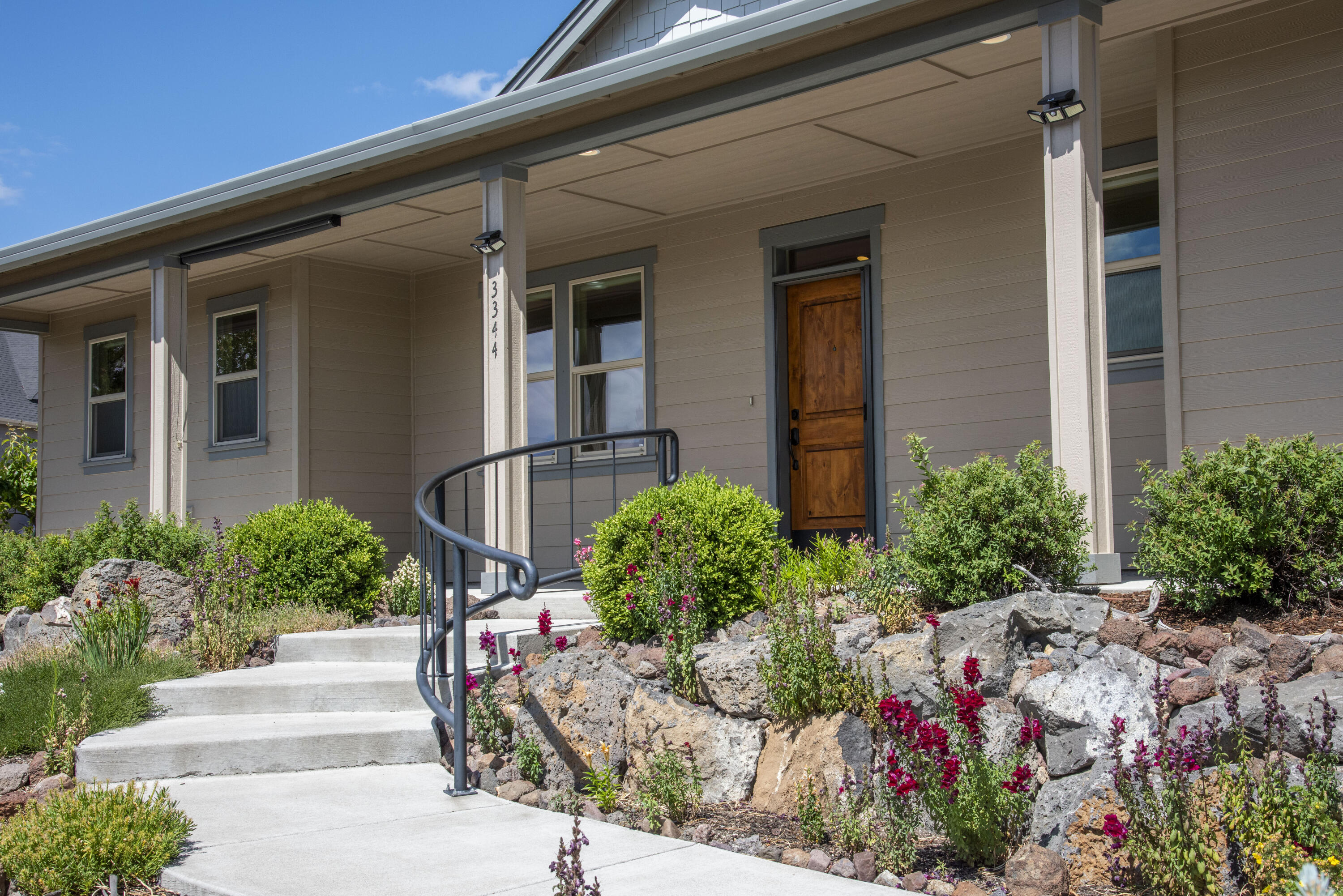 3344 SW Cascade Vista Drive