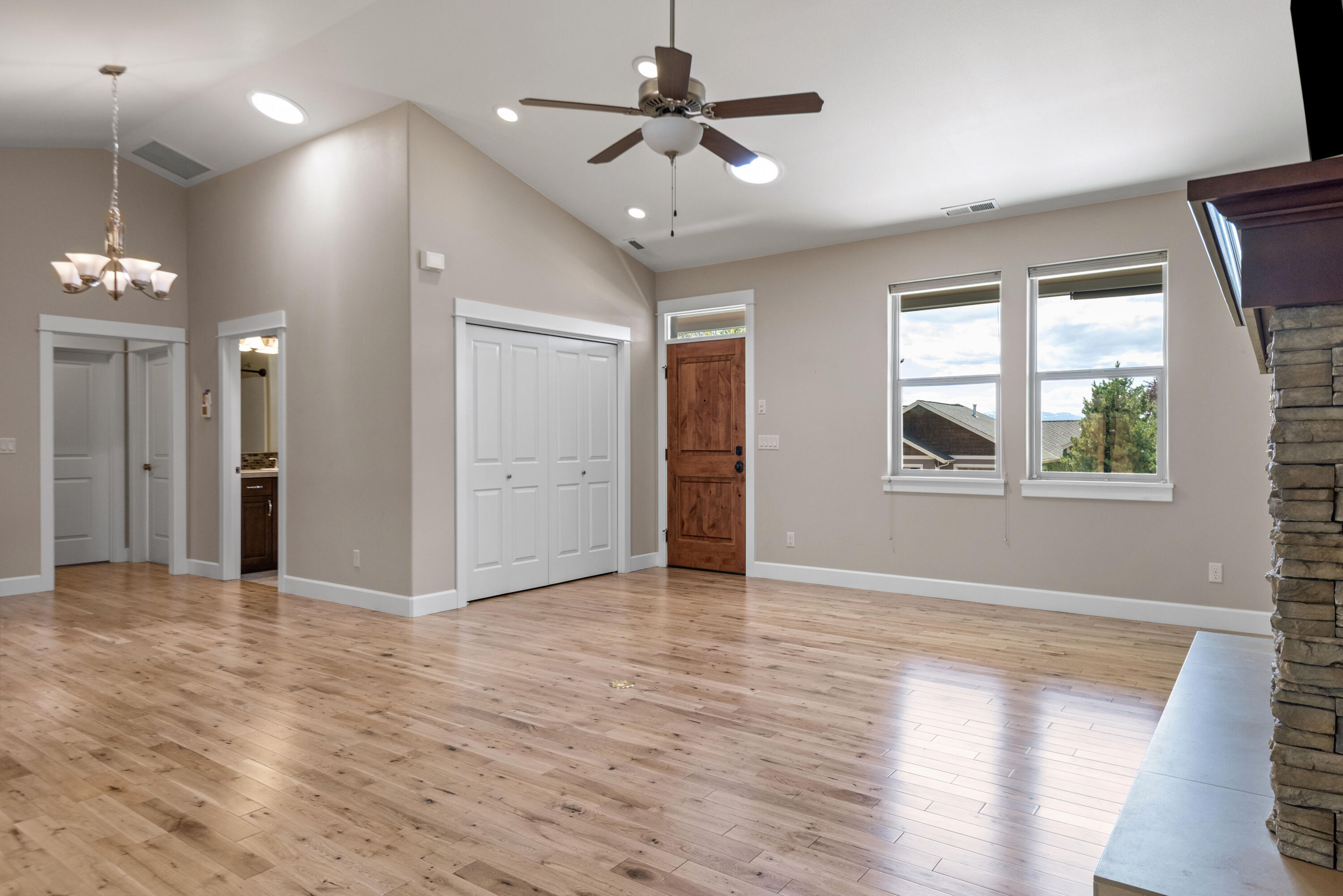 3344 SW Cascade Vista Drive